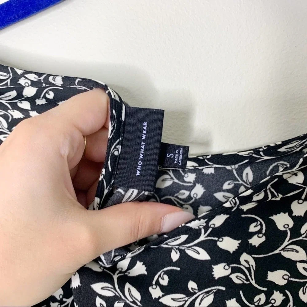 Who What Wear black & white floral peplum short sleeve blouse size small - Picture 3 of 4